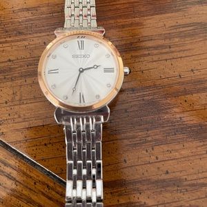 Ladies Seiko watch.
